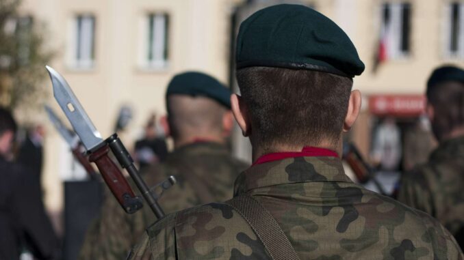 soldier-504966_1920
